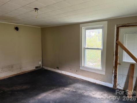 166 Old Helton School Road Lansing NC 28643