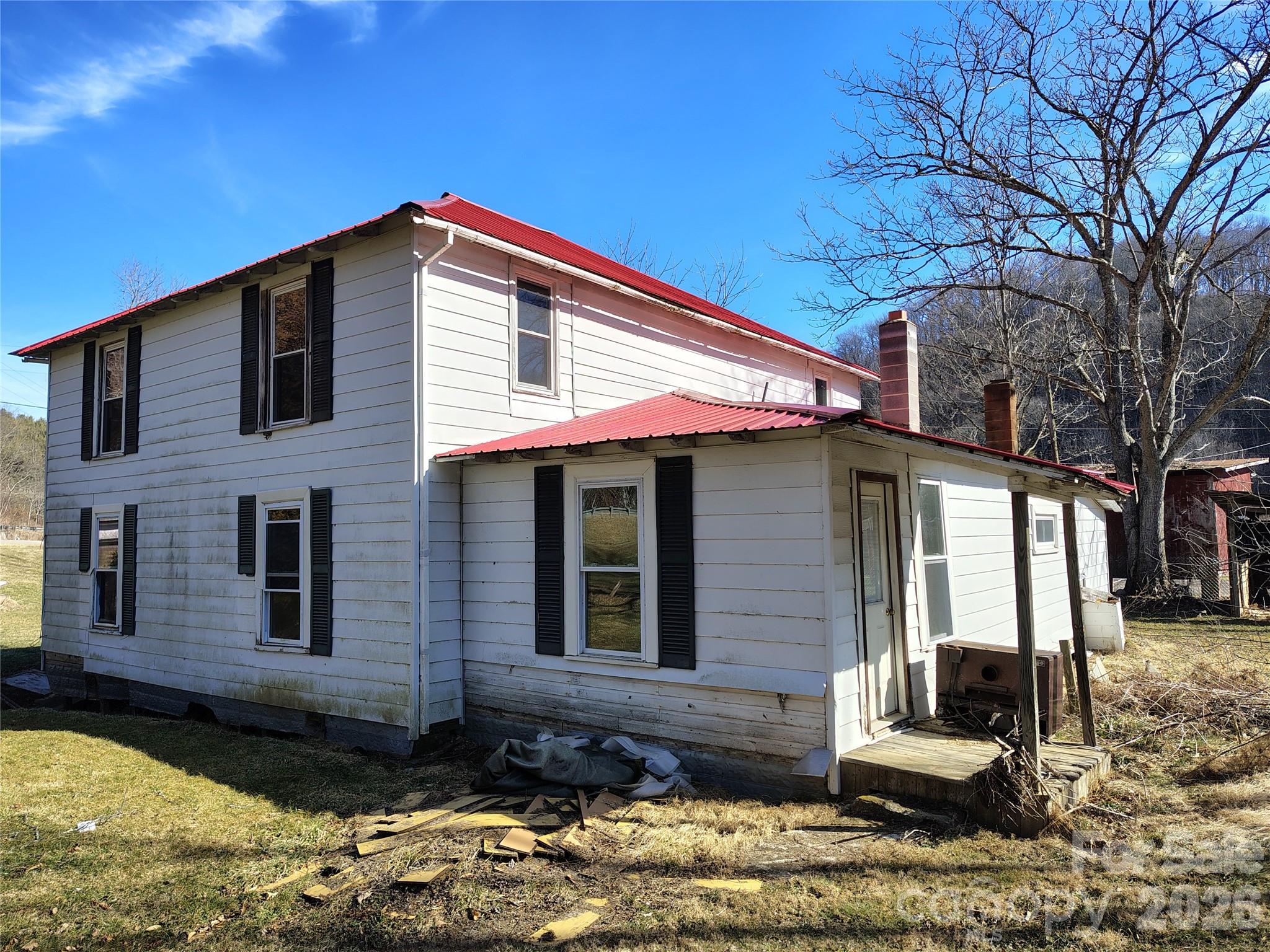 166 Old Helton School Road Lansing NC 28643
