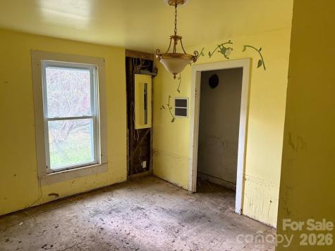 166 Old Helton School Road Lansing NC 28643