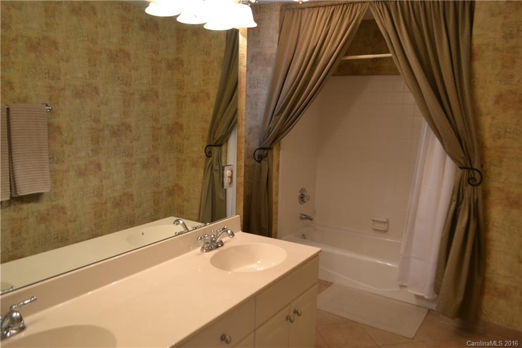 11224 Megwood Drive Charlotte NC 28277