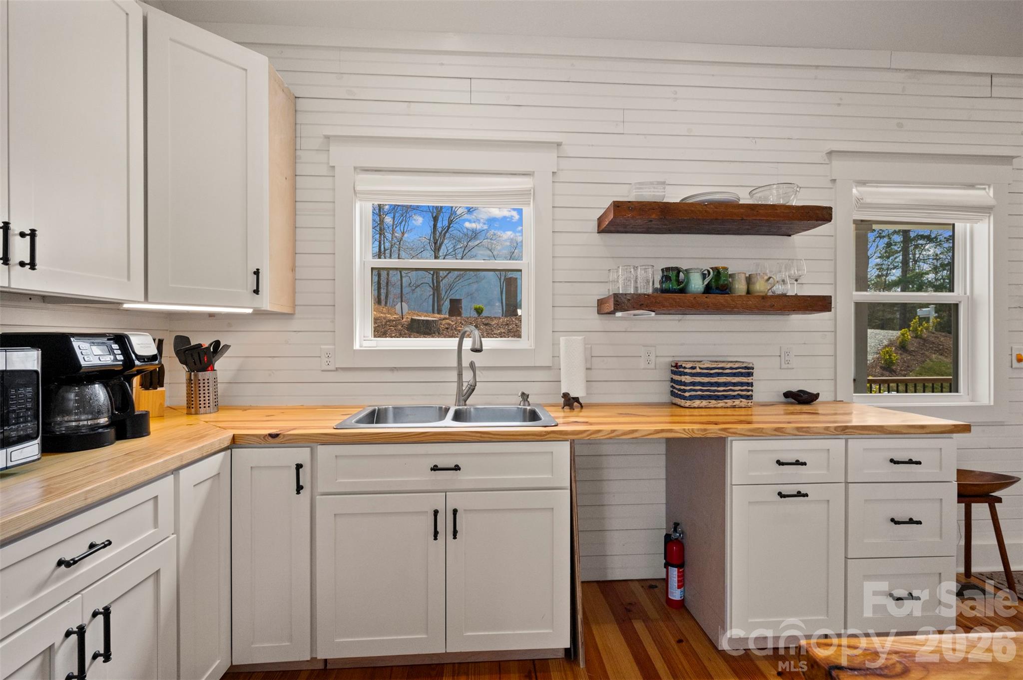 823 Silverstone Drive Hendersonville NC 28792