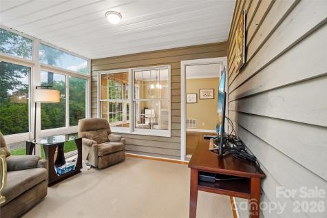 38 Forest Knoll Drive Weaverville NC 28787