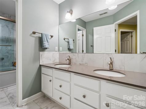 38 Forest Knoll Drive Weaverville NC 28787