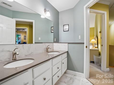 38 Forest Knoll Drive Weaverville NC 28787