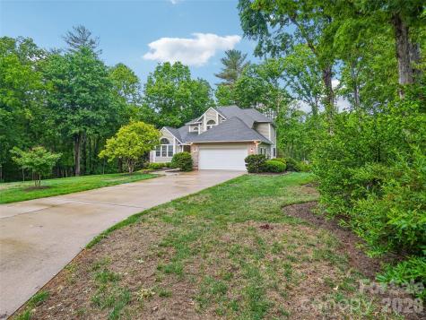 38 Forest Knoll Drive Weaverville NC 28787