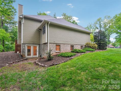 38 Forest Knoll Drive Weaverville NC 28787