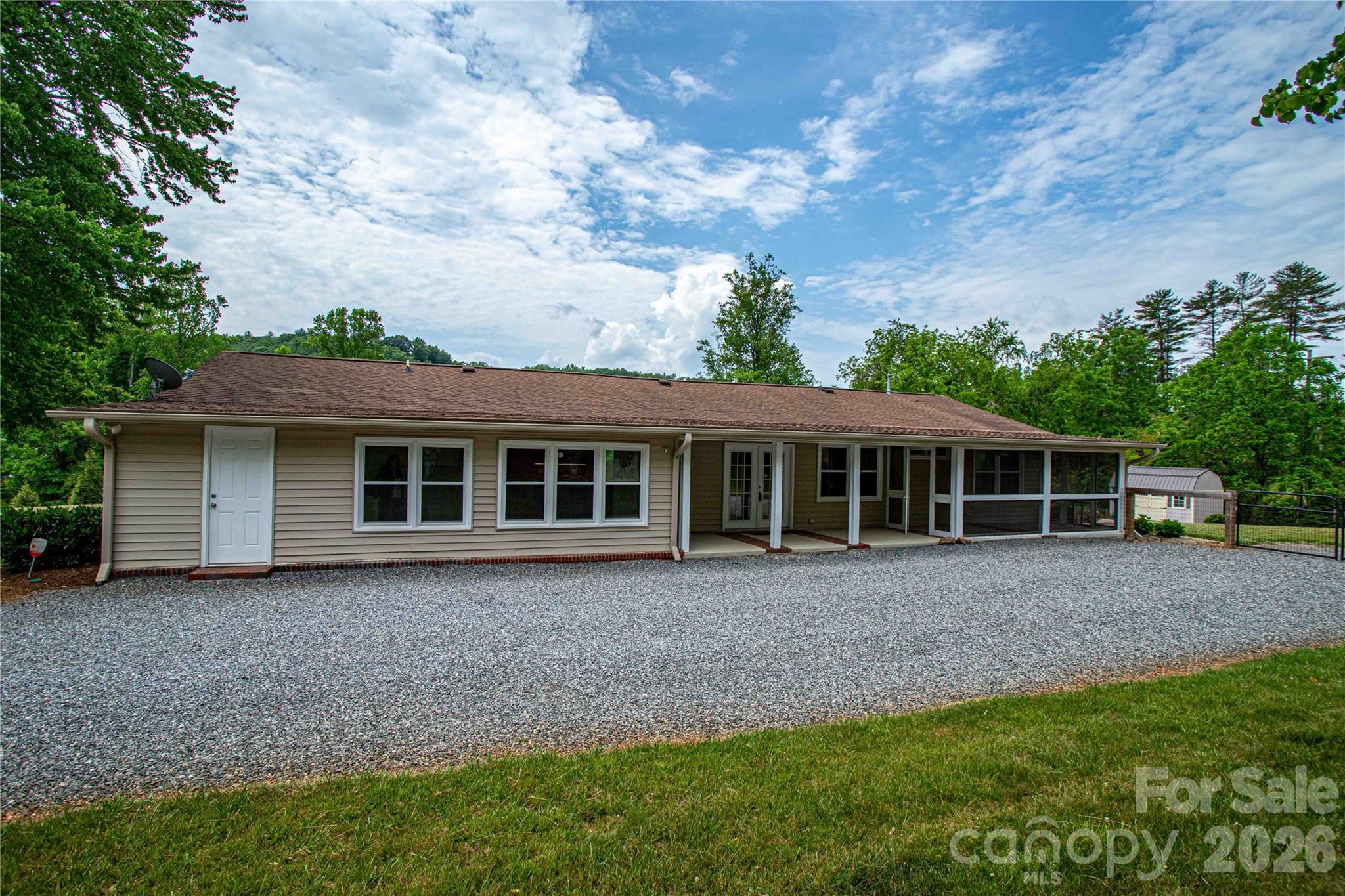 15 Bowman Ridge Road Hendersonville NC 28739