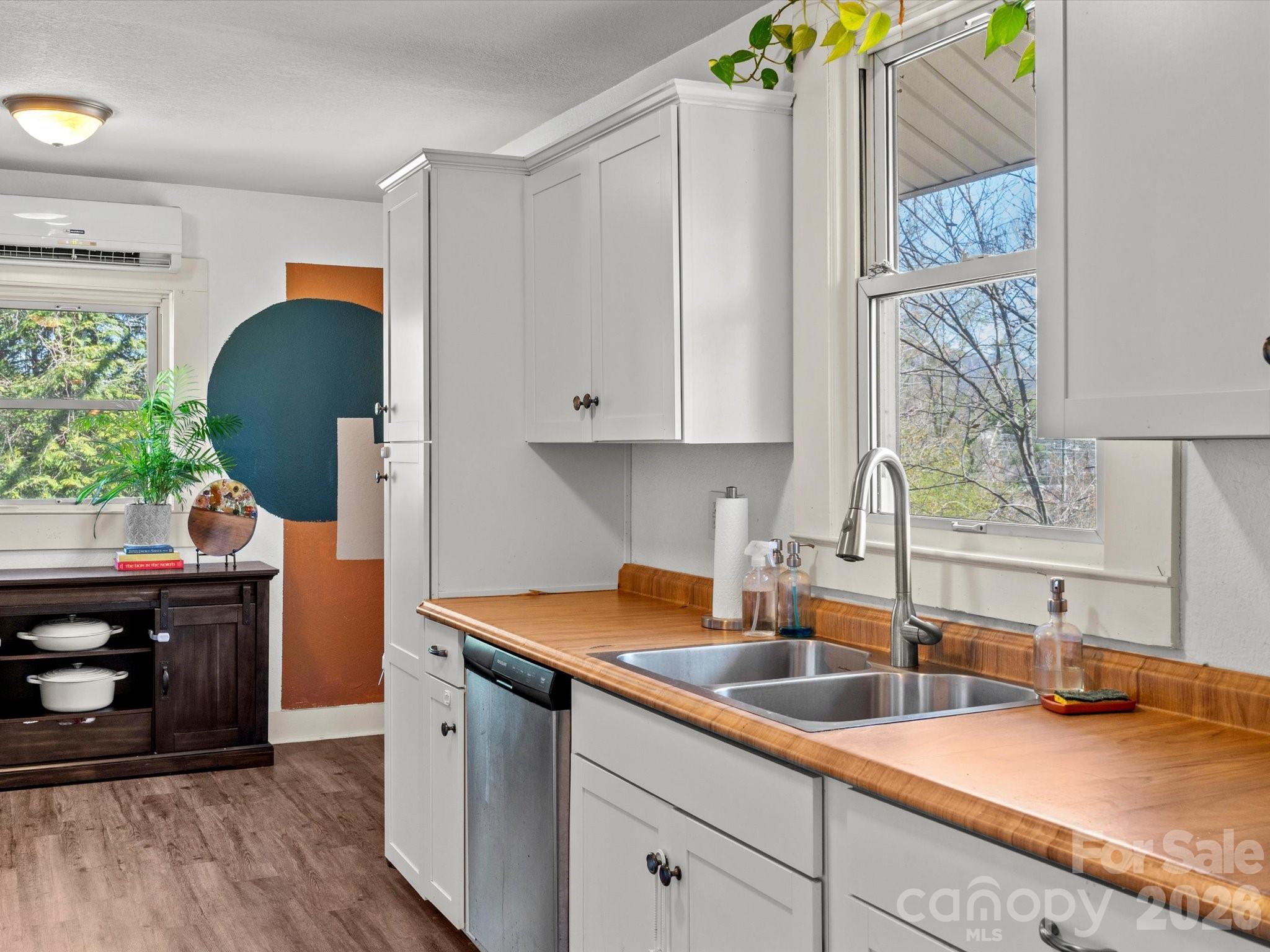 12 Maple Lane Arden NC 28704