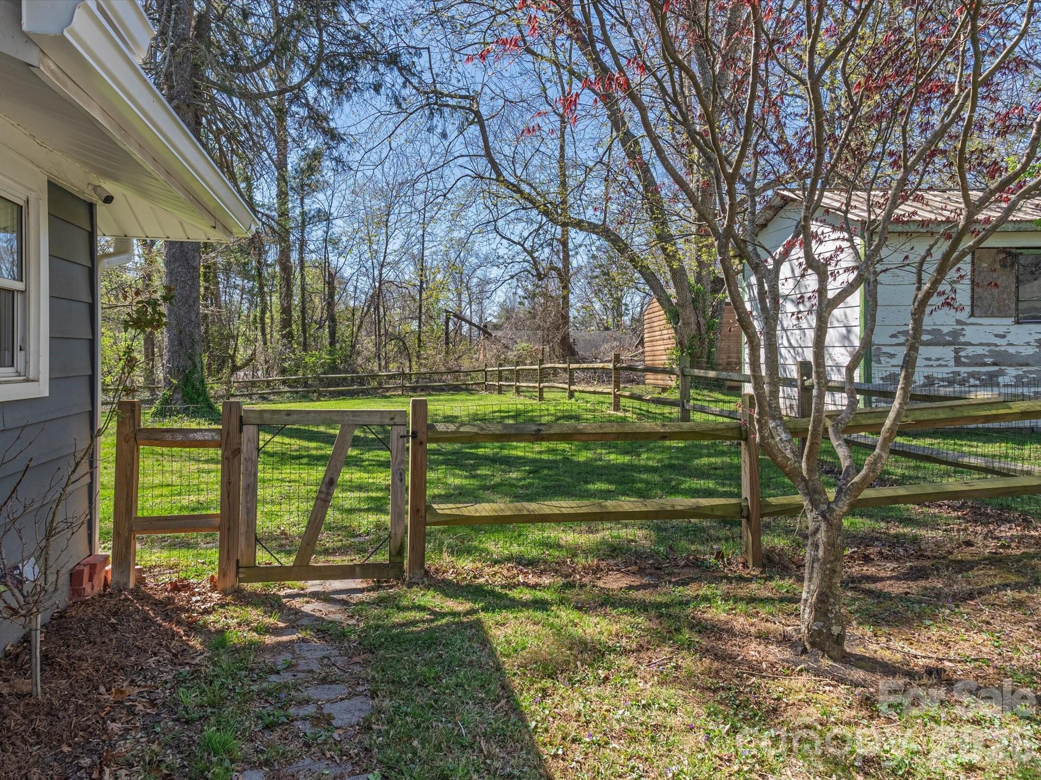 12 Maple Lane Arden NC 28704