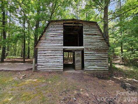 5692 Brooklyn Road Great Falls SC 29055
