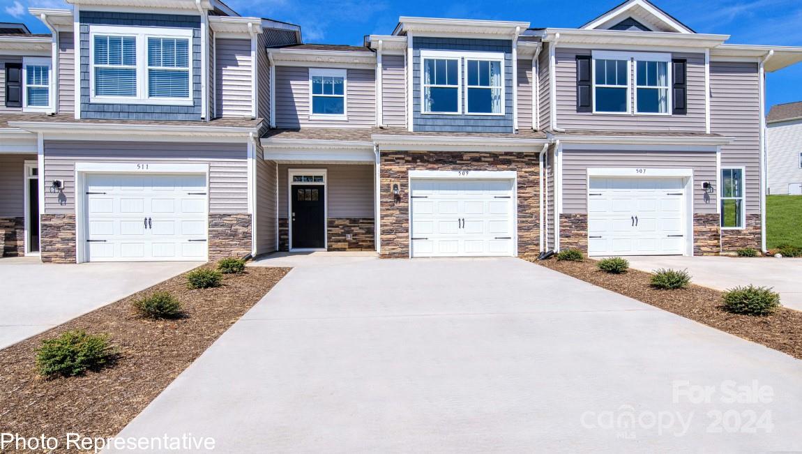 512 Wheatfield Road Fletcher NC 28732