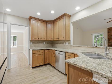 9437 Fairmead Drive Charlotte NC 28269