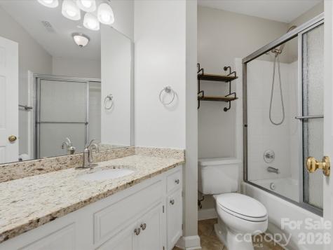 9437 Fairmead Drive Charlotte NC 28269