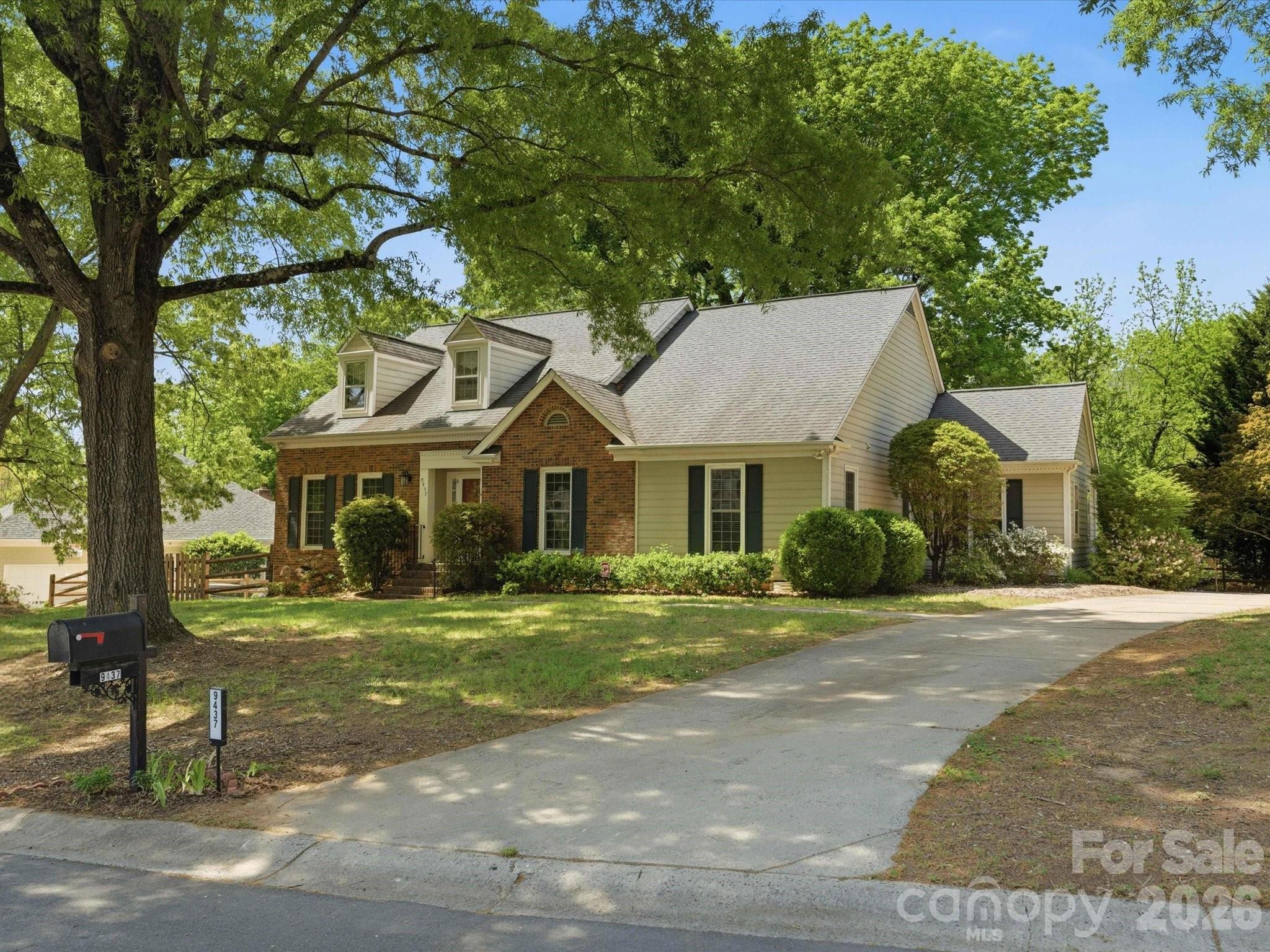9437 Fairmead Drive Charlotte NC 28269
