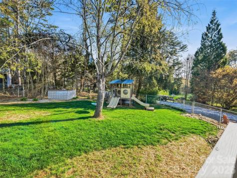 107 Edgewood Court Arden NC 28704