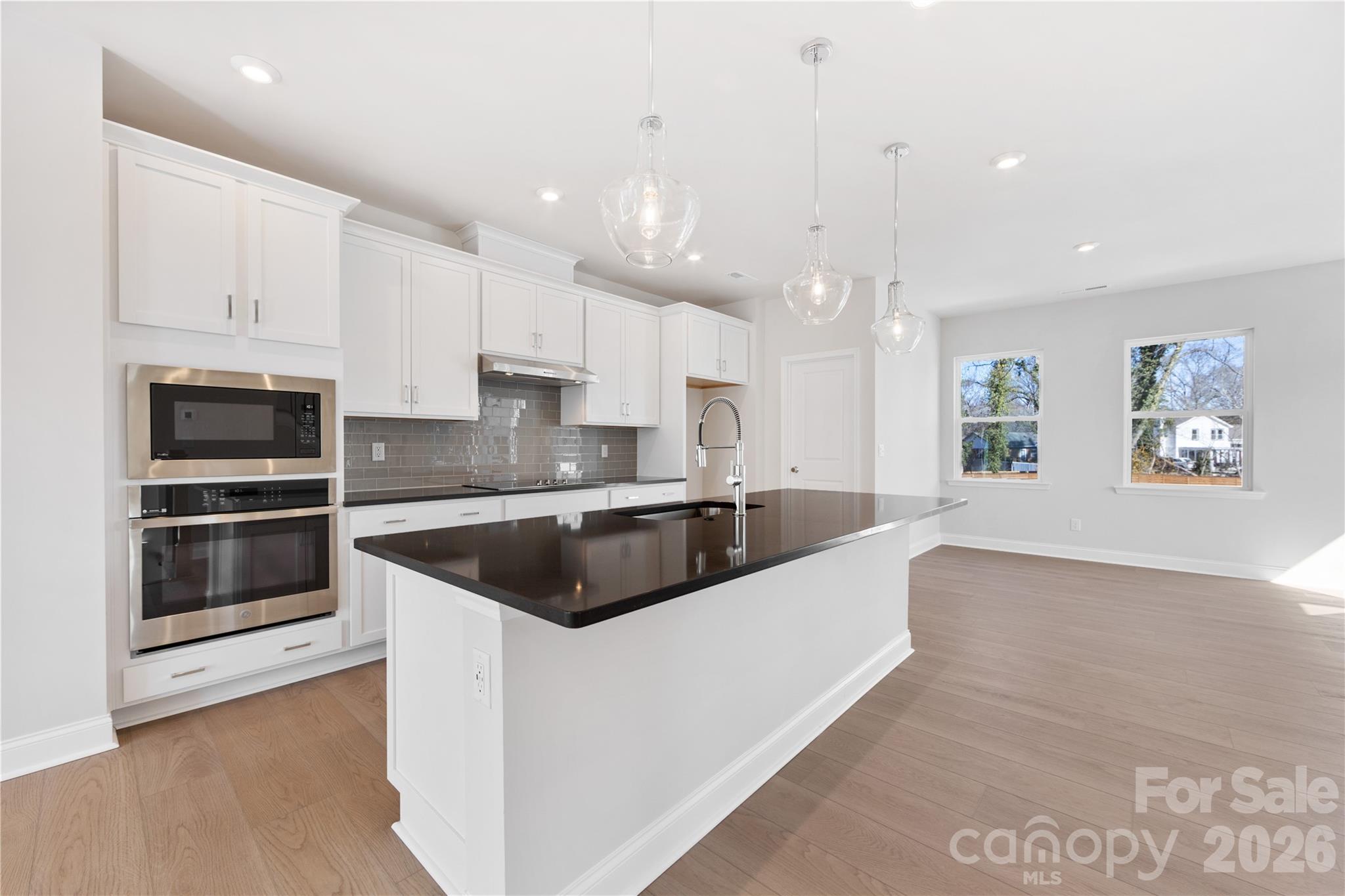905 Archway Lane Charlotte NC 28217
