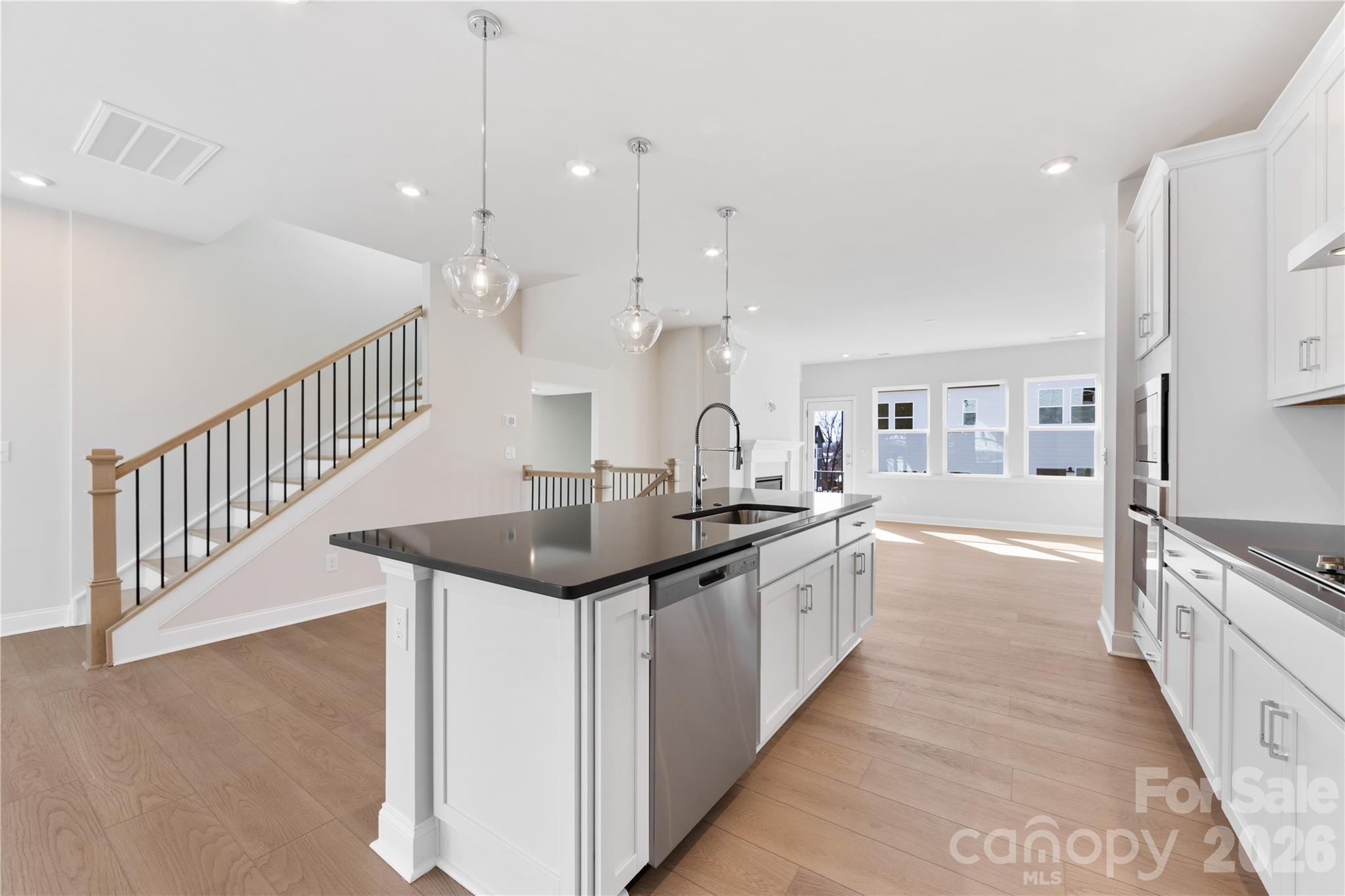 905 Archway Lane Charlotte NC 28217