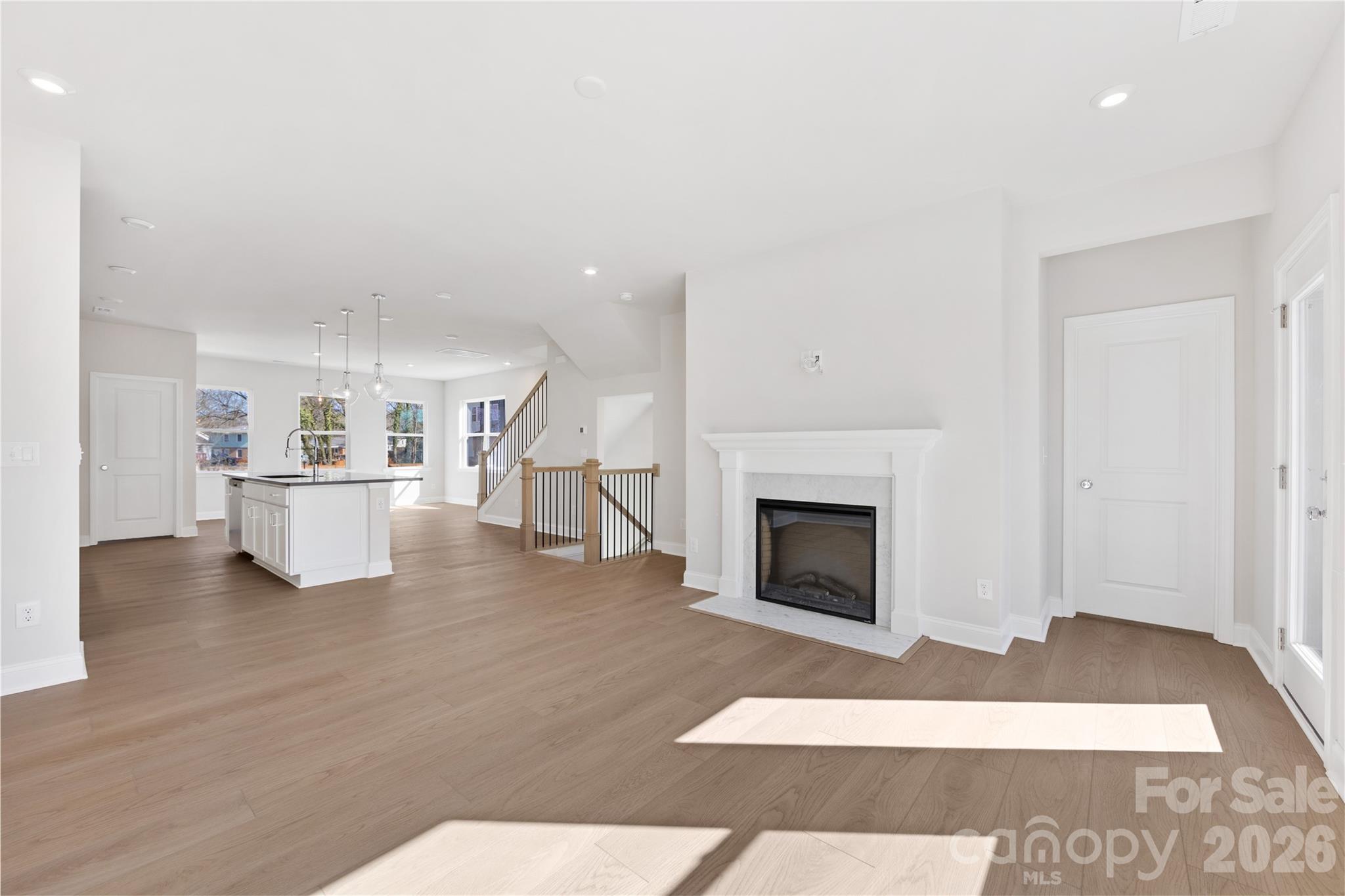 905 Archway Lane Charlotte NC 28217