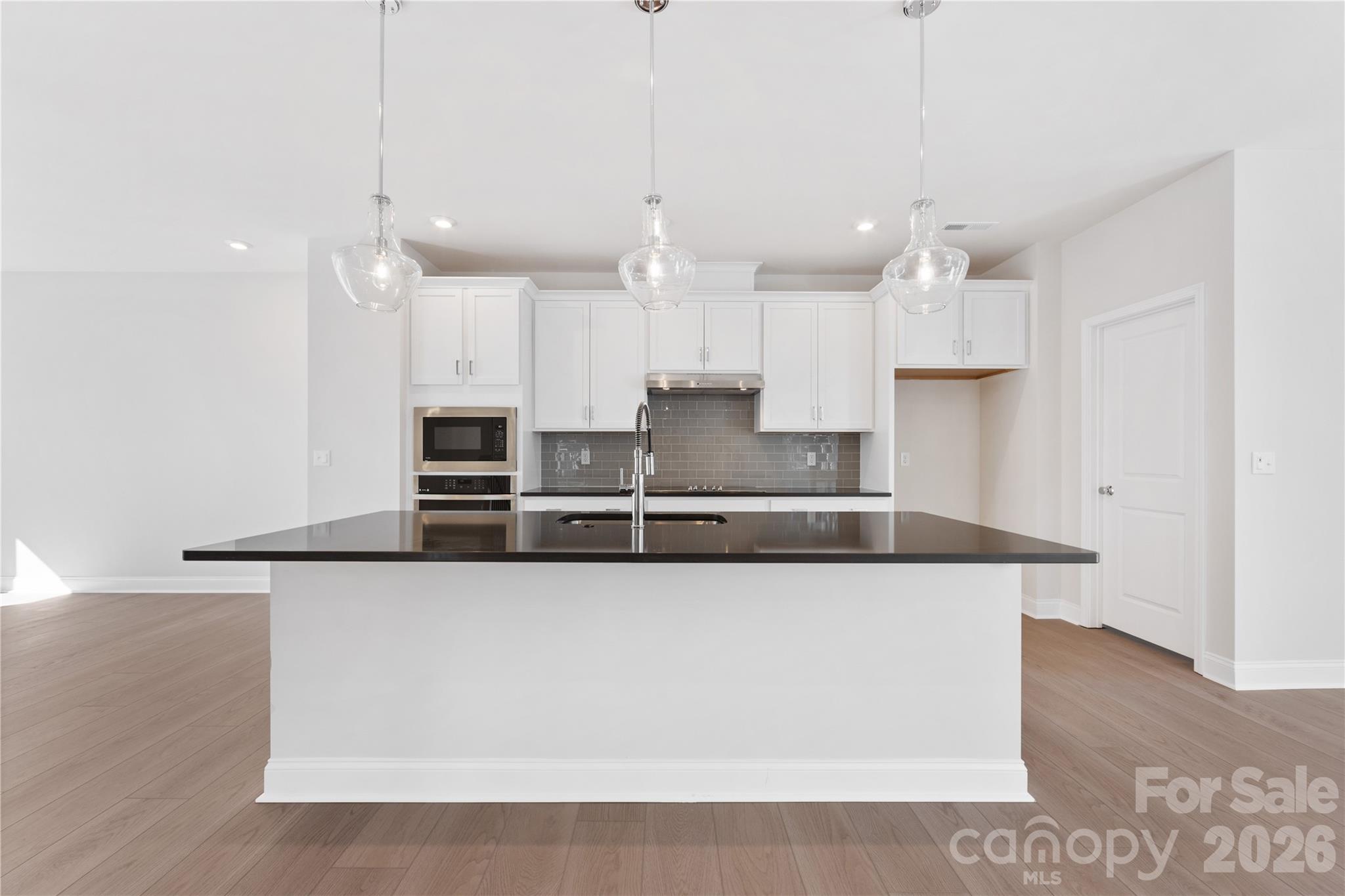 905 Archway Lane Charlotte NC 28217