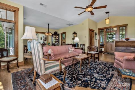 322 Crestview Drive Black Mountain NC 28711
