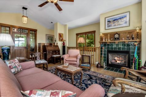 322 Crestview Drive Black Mountain NC 28711
