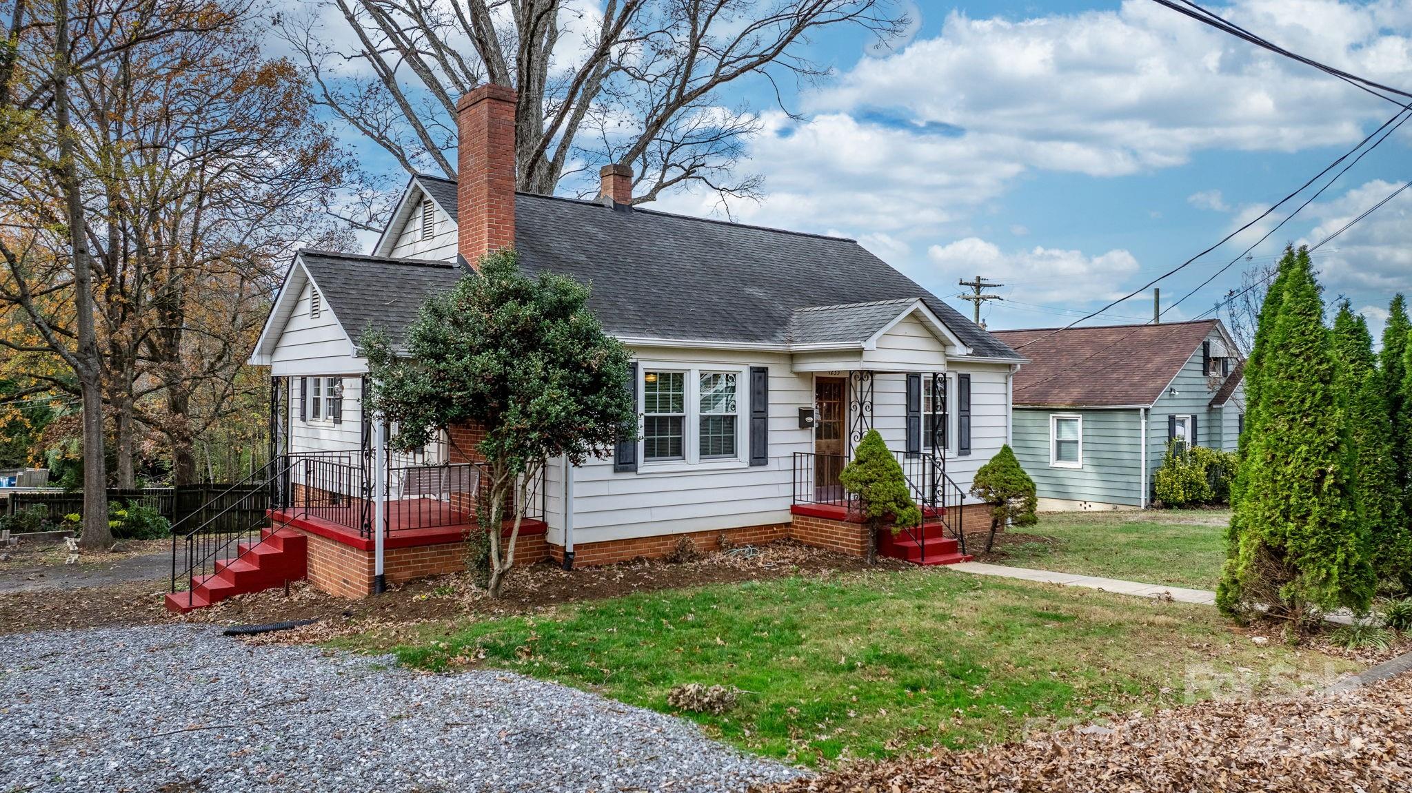 1235 10th Street NE Hickory NC 28601
