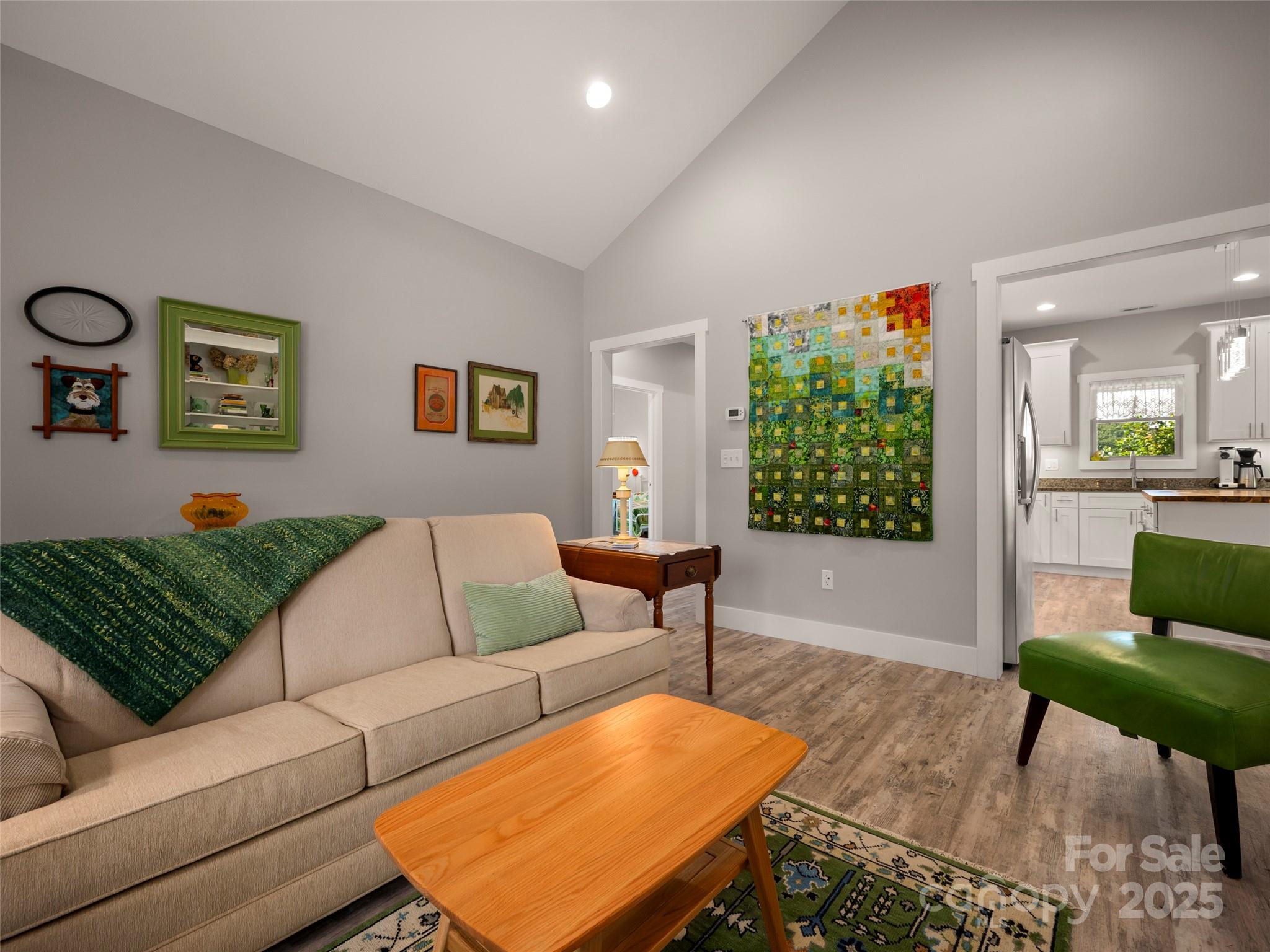 43 Middle Street Hendersonville NC 28792