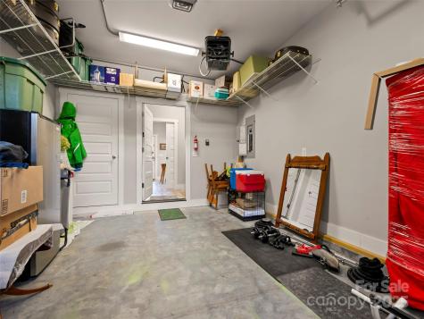 43 Middle Street Hendersonville NC 28792