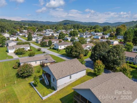 43 Middle Street Hendersonville NC 28792