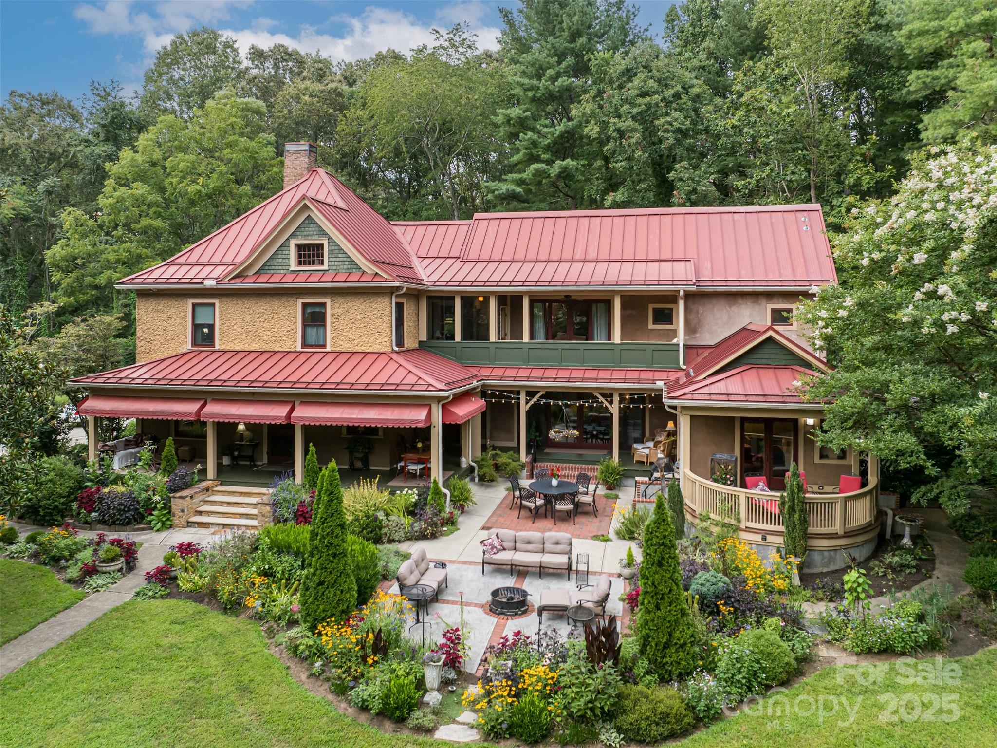 9 W Street Extension Asheville NC 28801