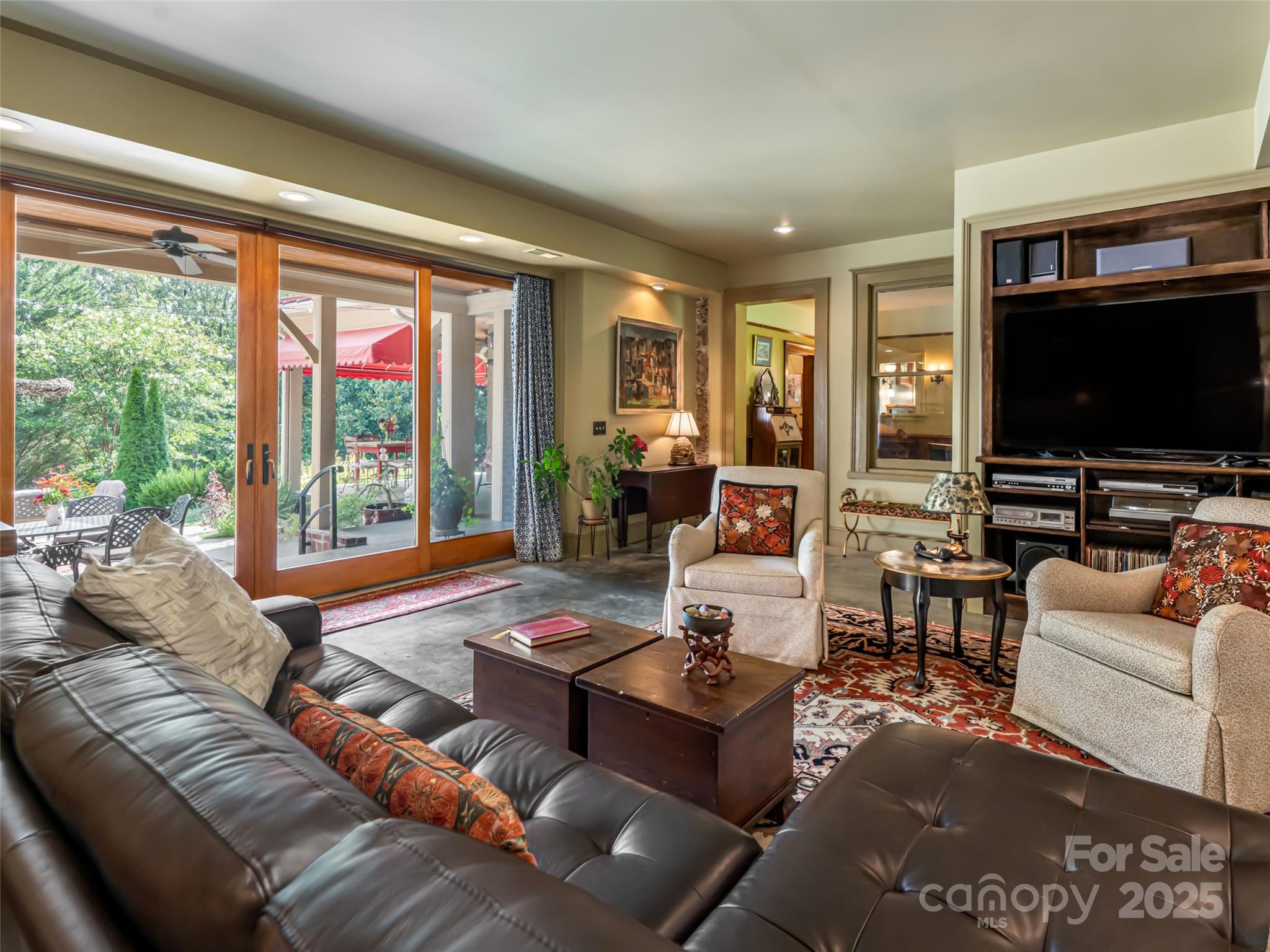 9 W Street Extension Asheville NC 28801