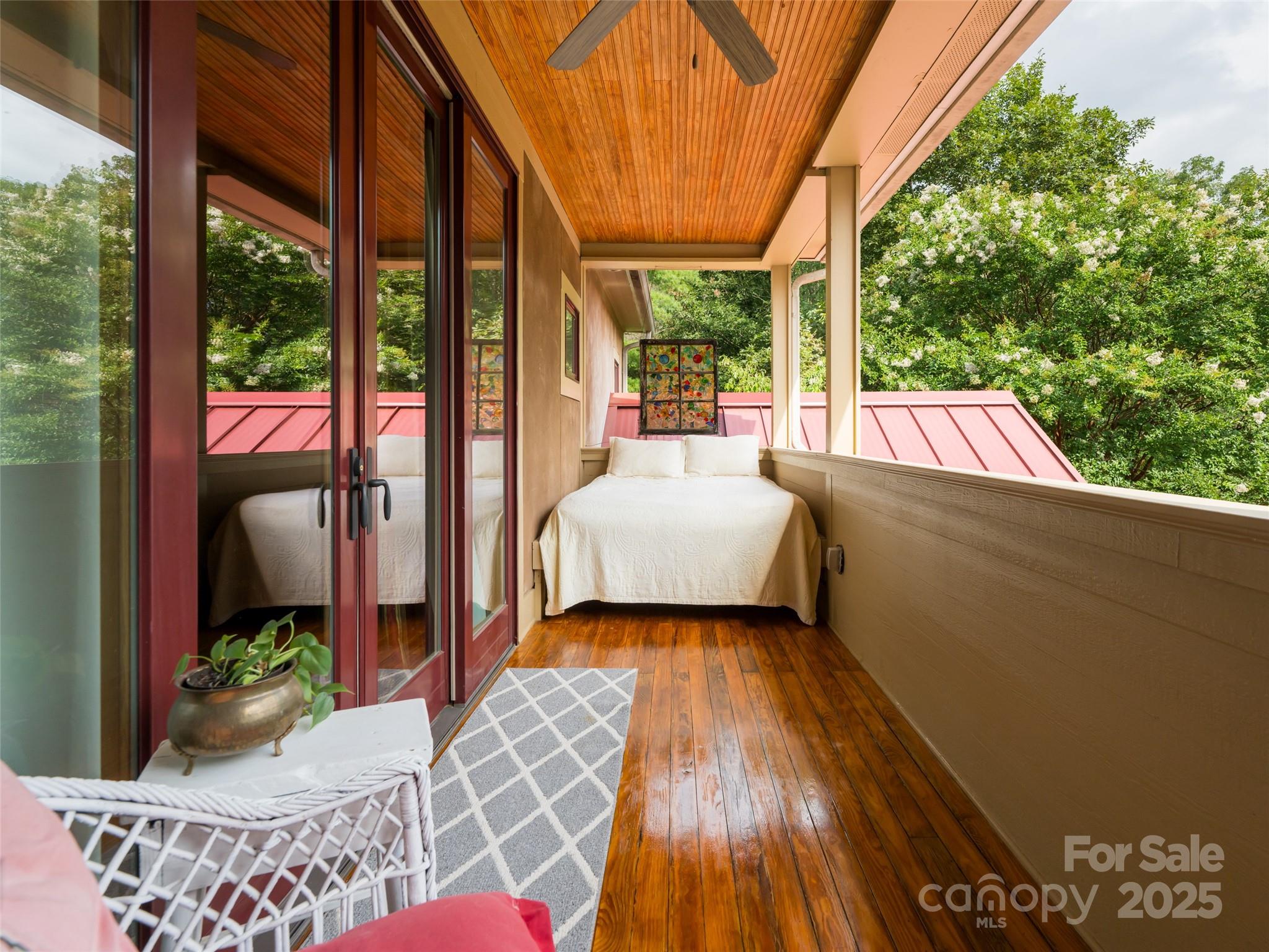 9 W Street Extension Asheville NC 28801