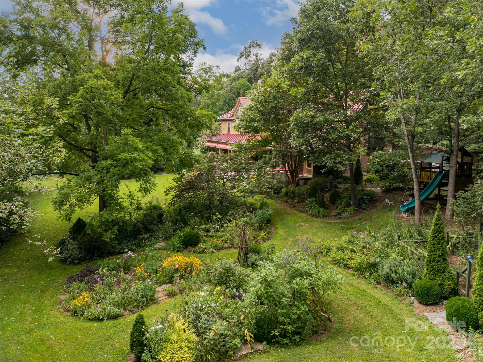 9 W Street Extension Asheville NC 28801