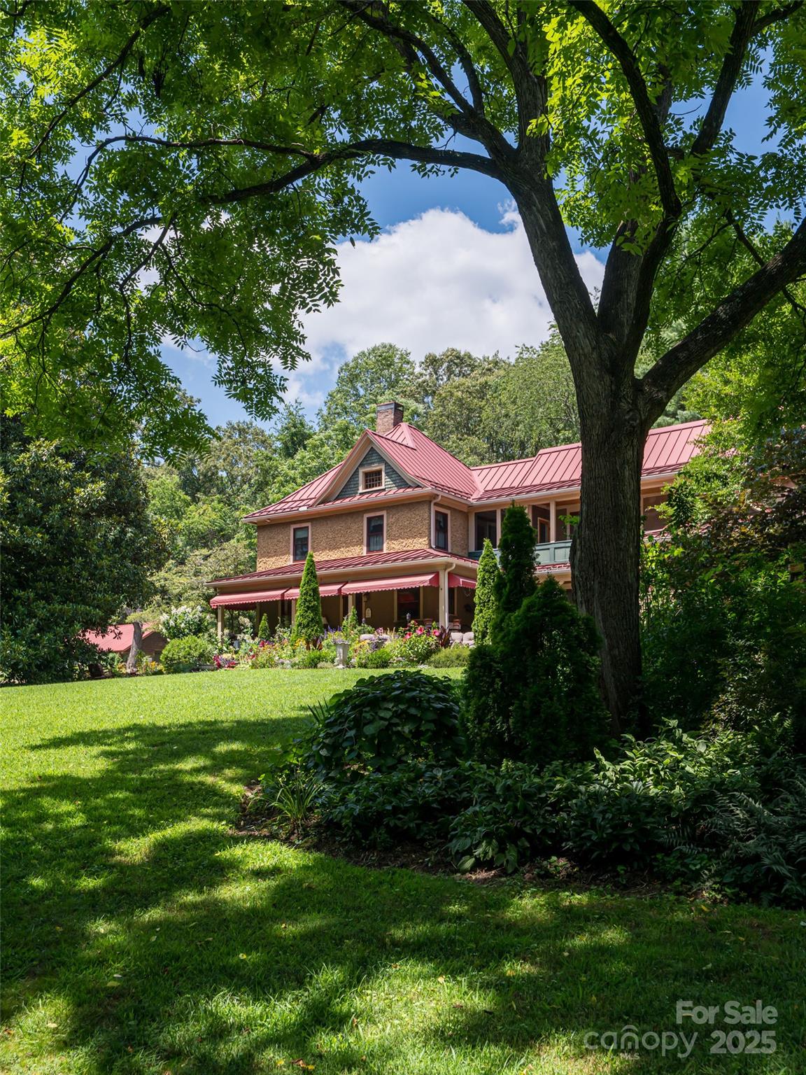 9 W Street Extension Asheville NC 28801