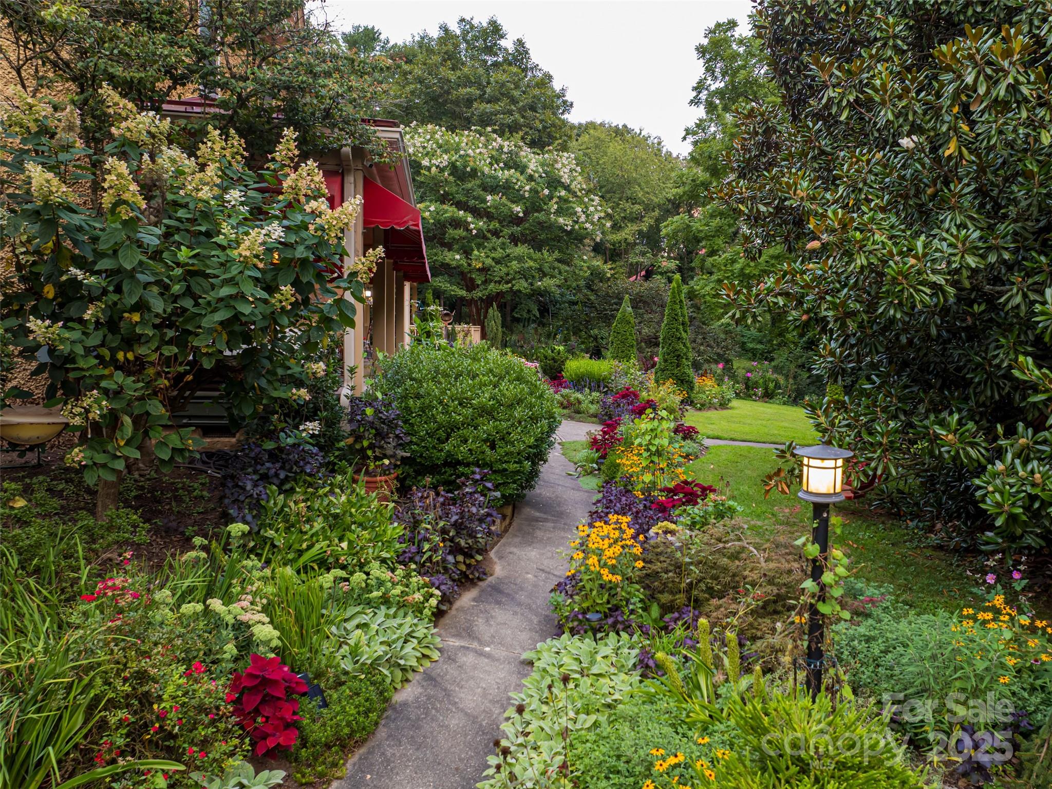 9 W Street Extension Asheville NC 28801