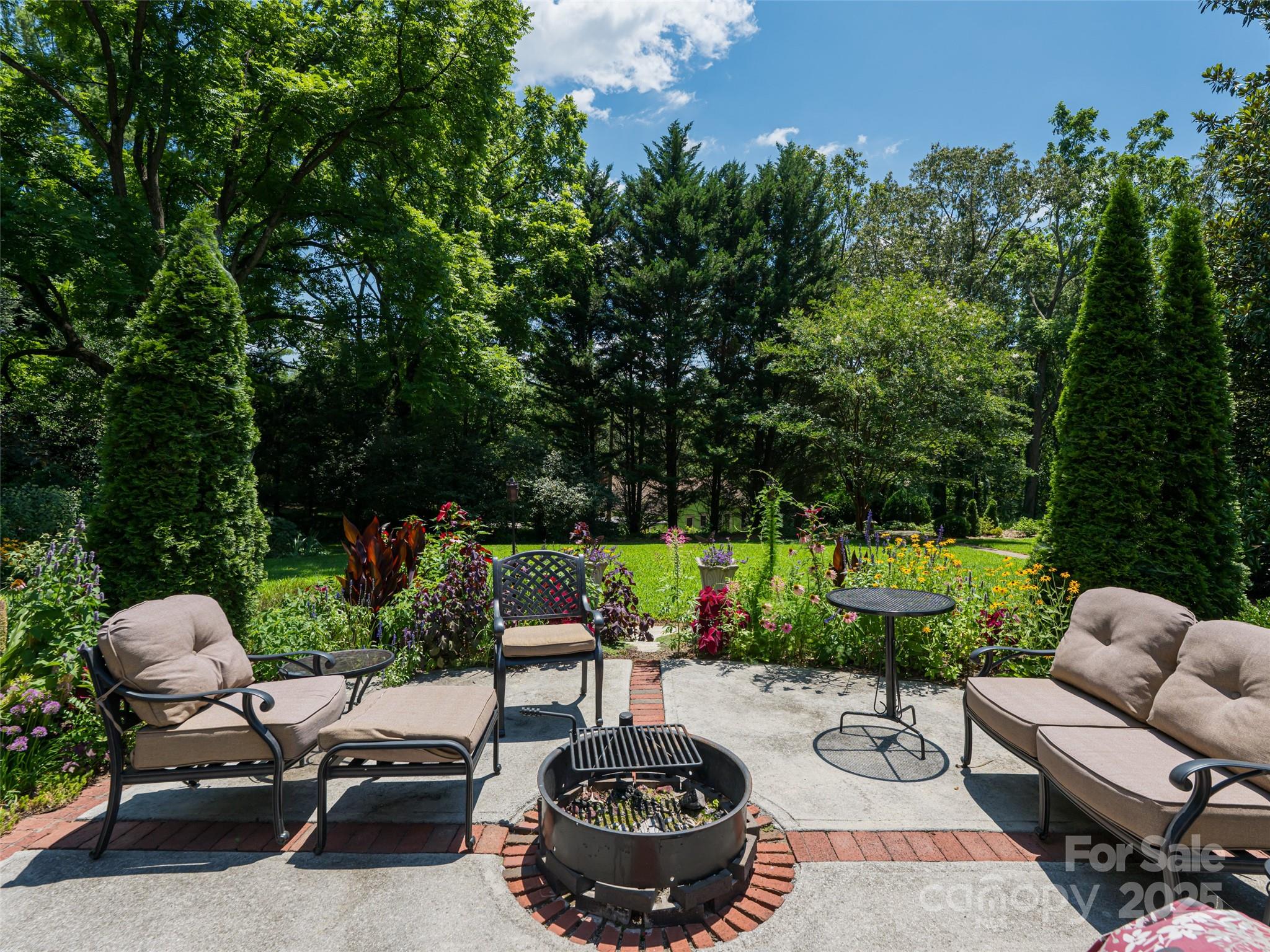 9 W Street Extension Asheville NC 28801