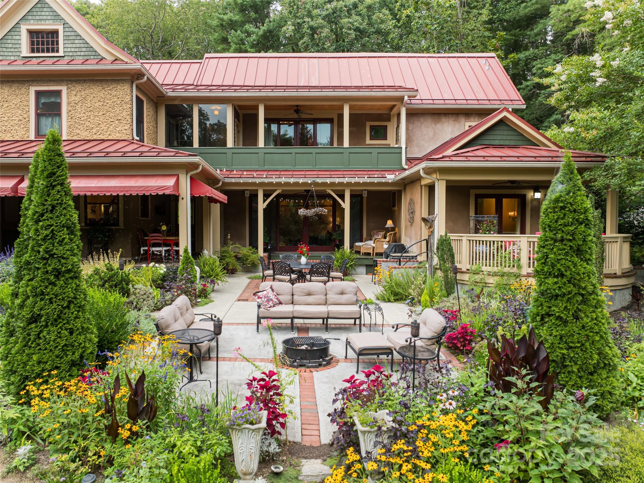 9 W Street Extension Asheville NC 28801