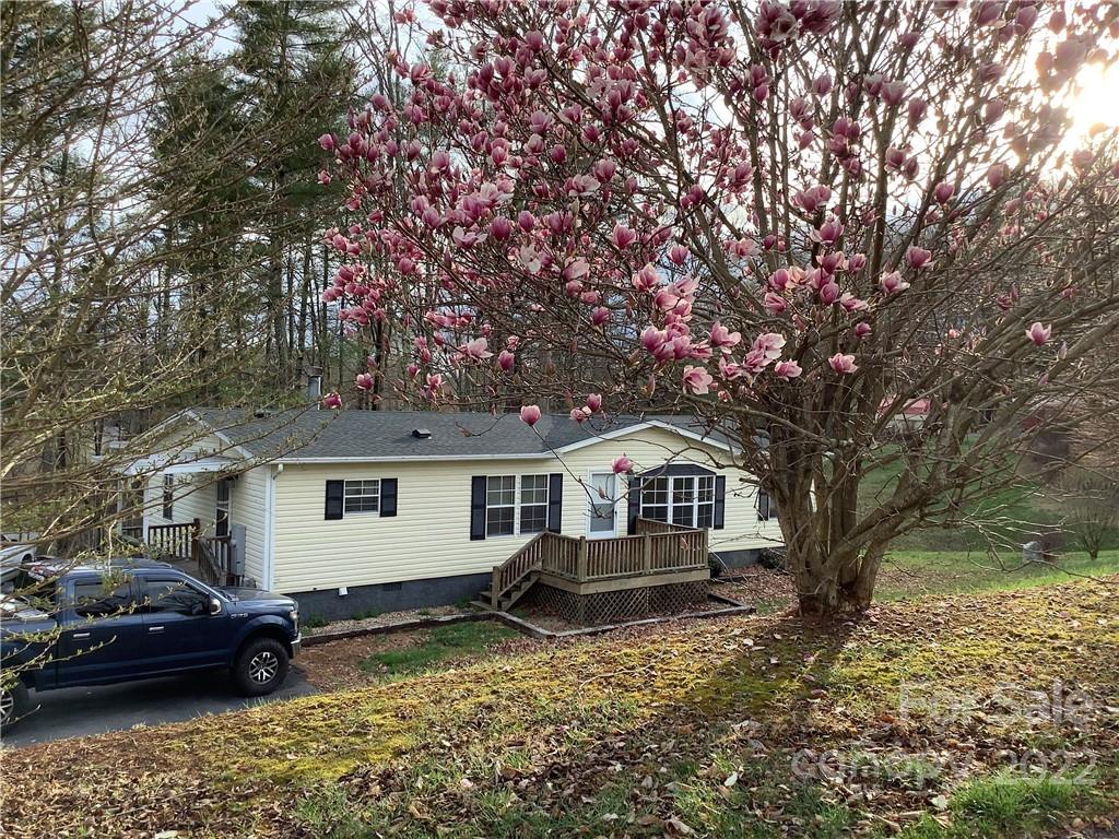 22 Clover Brook Drive Weaverville NC 28787