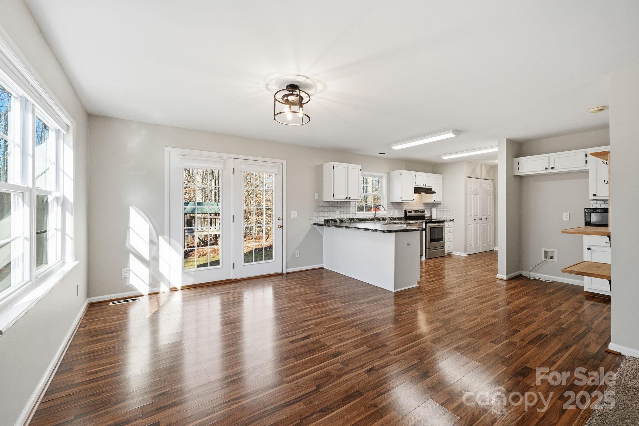 810 Mount Vernon Road Woodleaf NC 27054