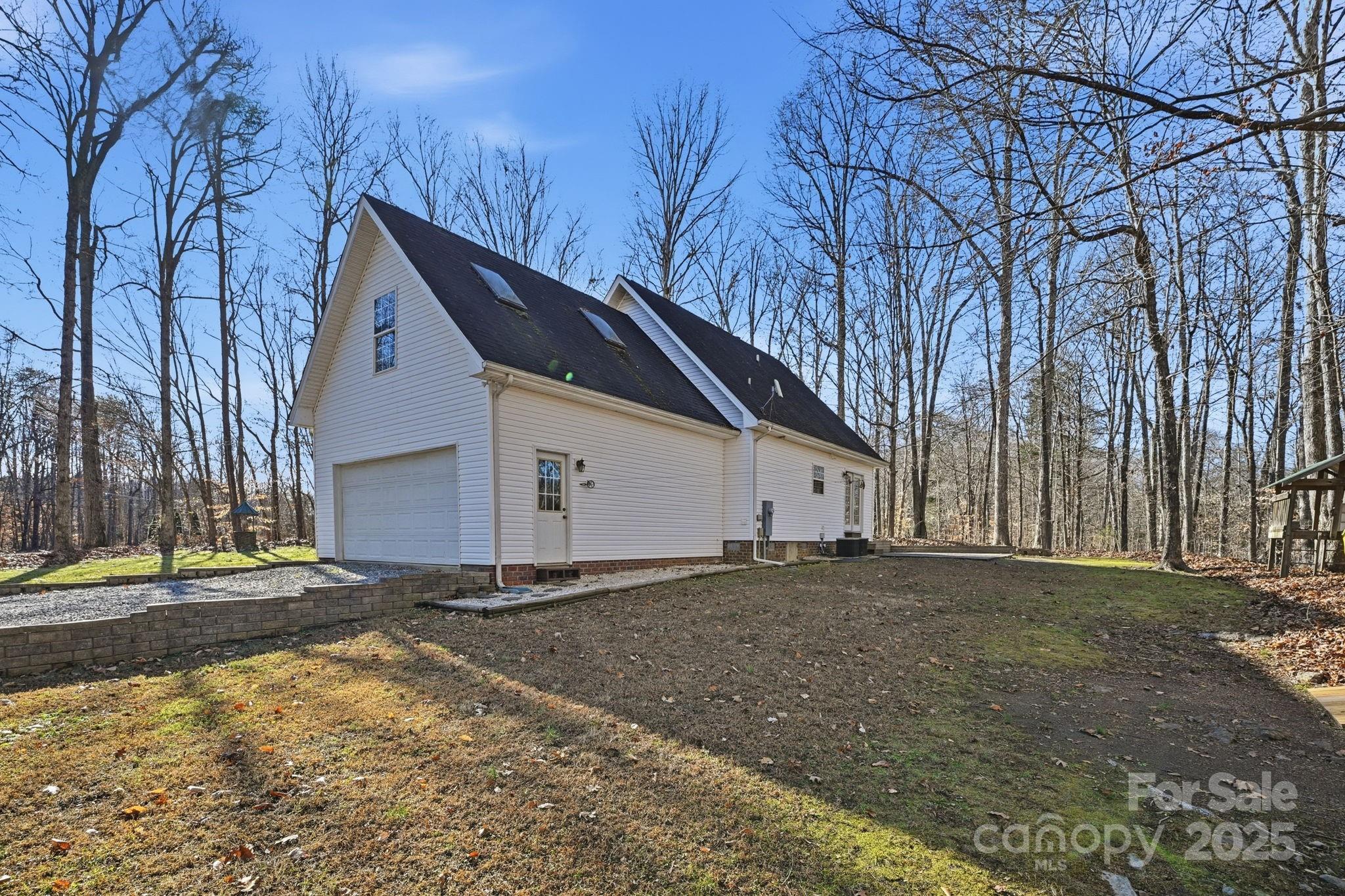 810 Mount Vernon Road Woodleaf NC 27054