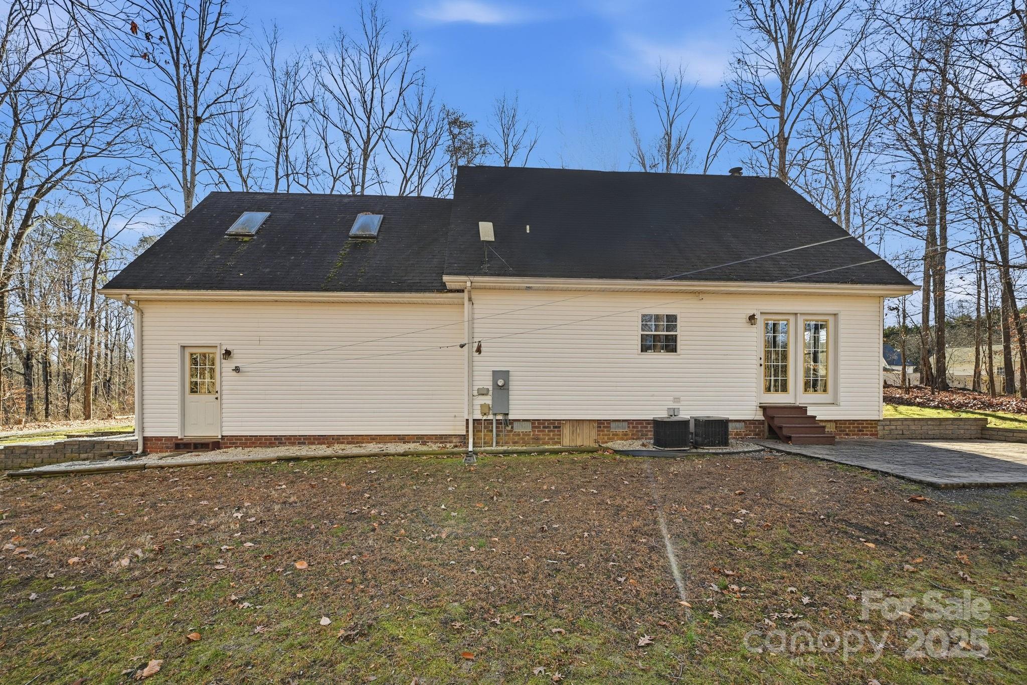 810 Mount Vernon Road Woodleaf NC 27054