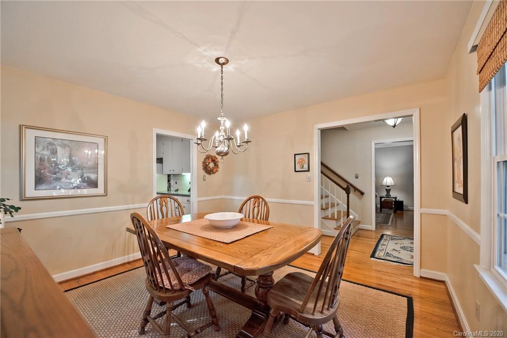 4611 Twin Oaks Place Charlotte NC 28212