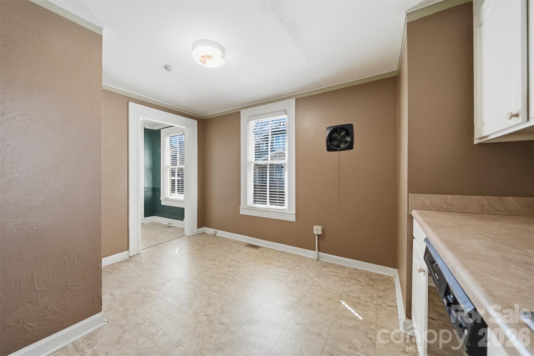 121 5th Avenue NE Hickory NC 28601