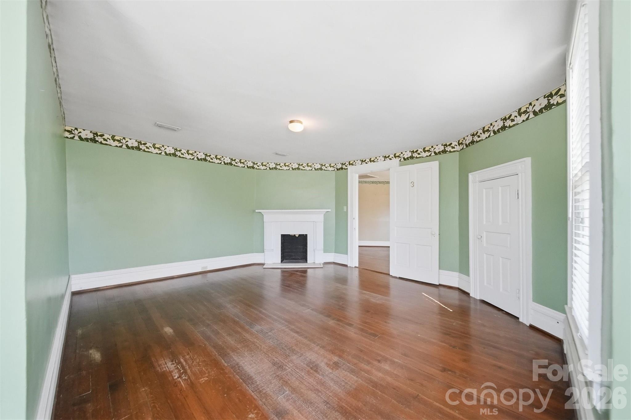 121 5th Avenue NE Hickory NC 28601