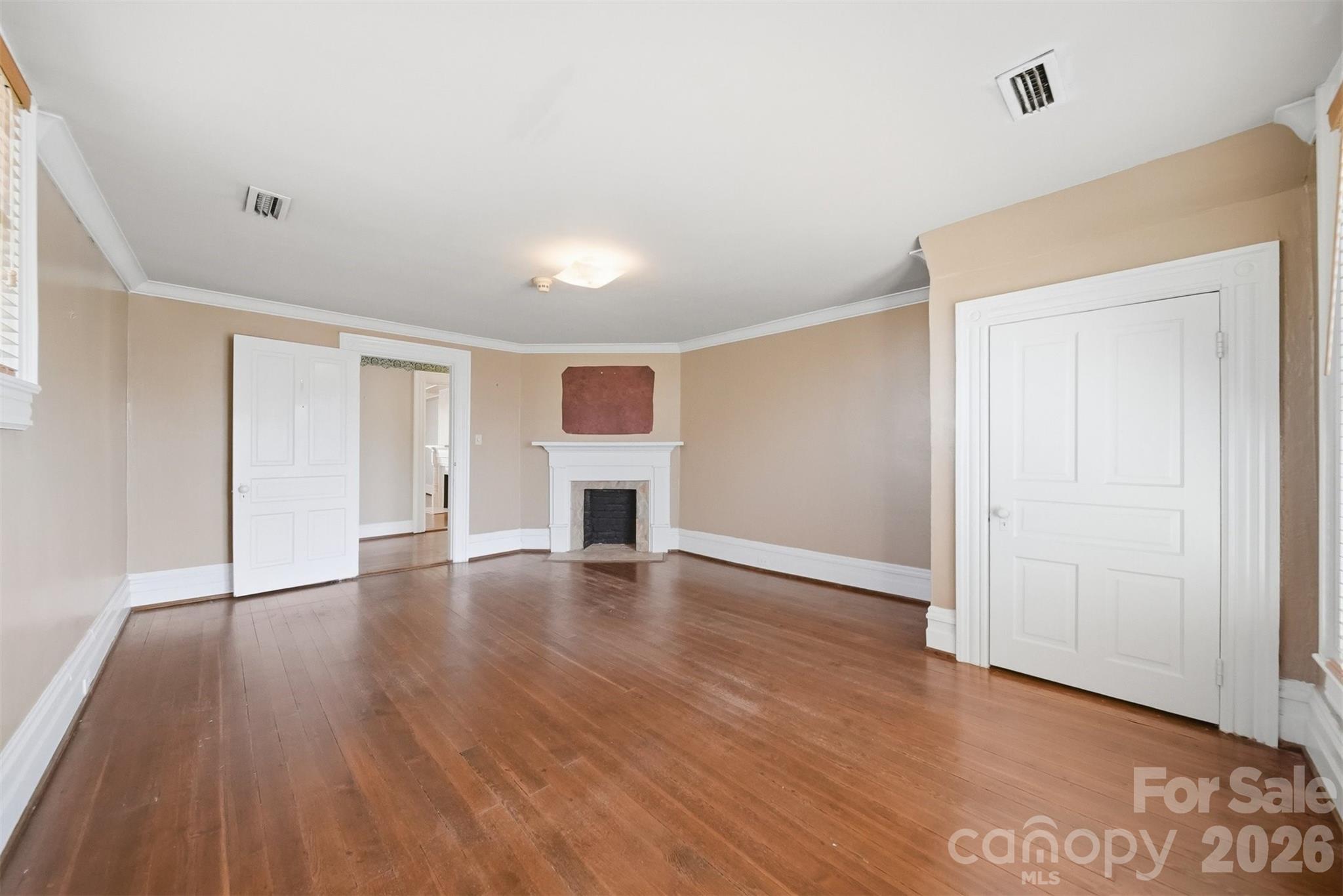 121 5th Avenue NE Hickory NC 28601