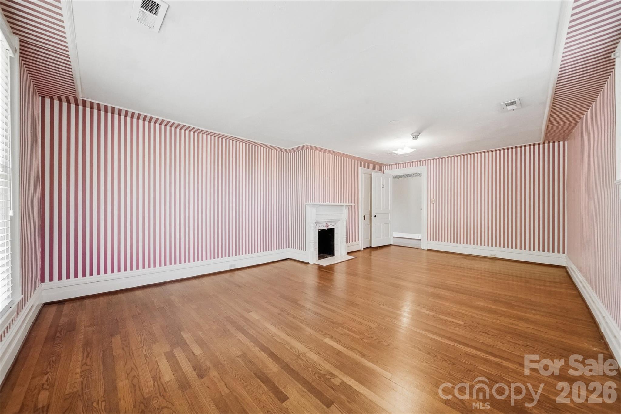 121 5th Avenue NE Hickory NC 28601