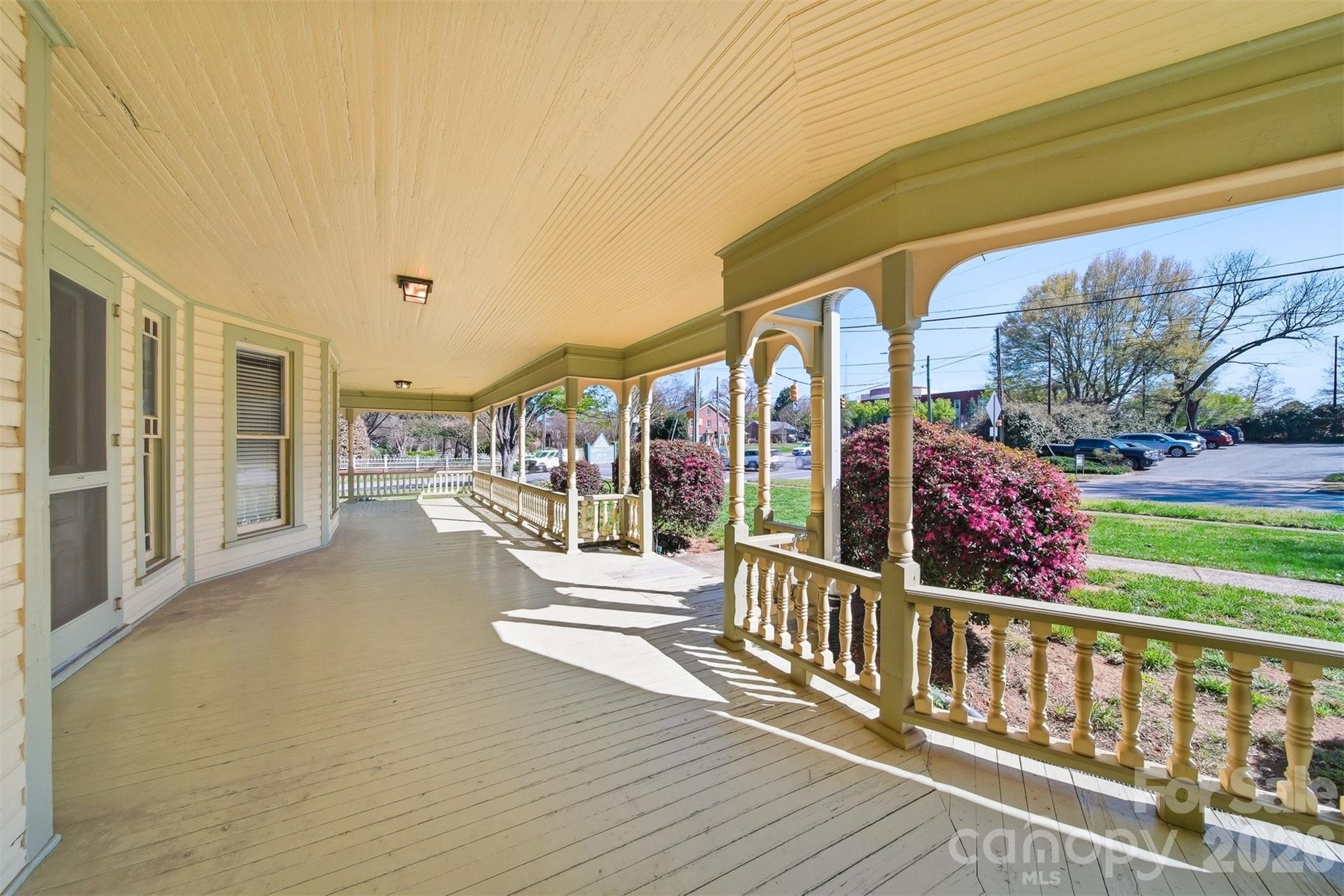 121 5th Avenue NE Hickory NC 28601