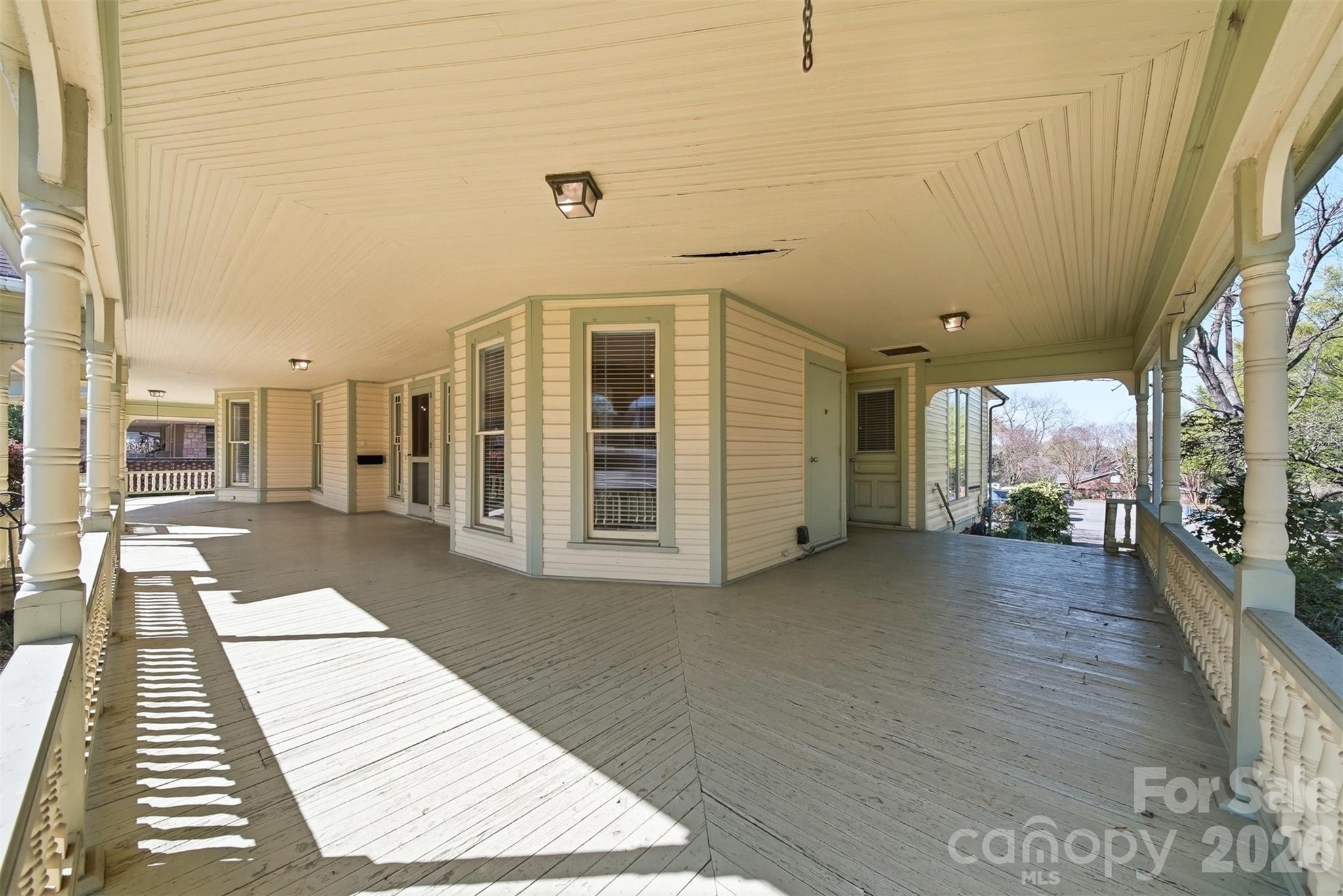 121 5th Avenue NE Hickory NC 28601