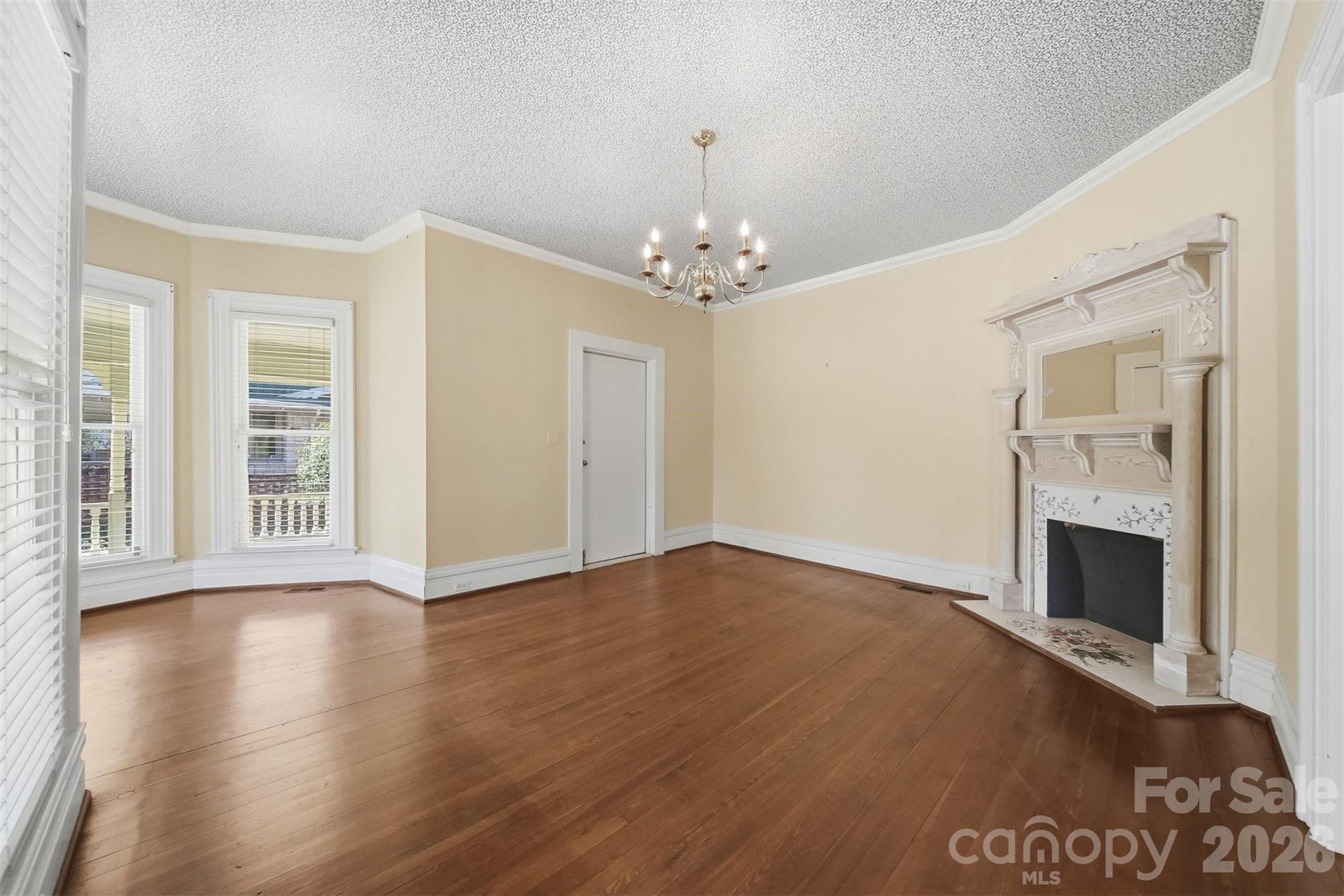 121 5th Avenue NE Hickory NC 28601
