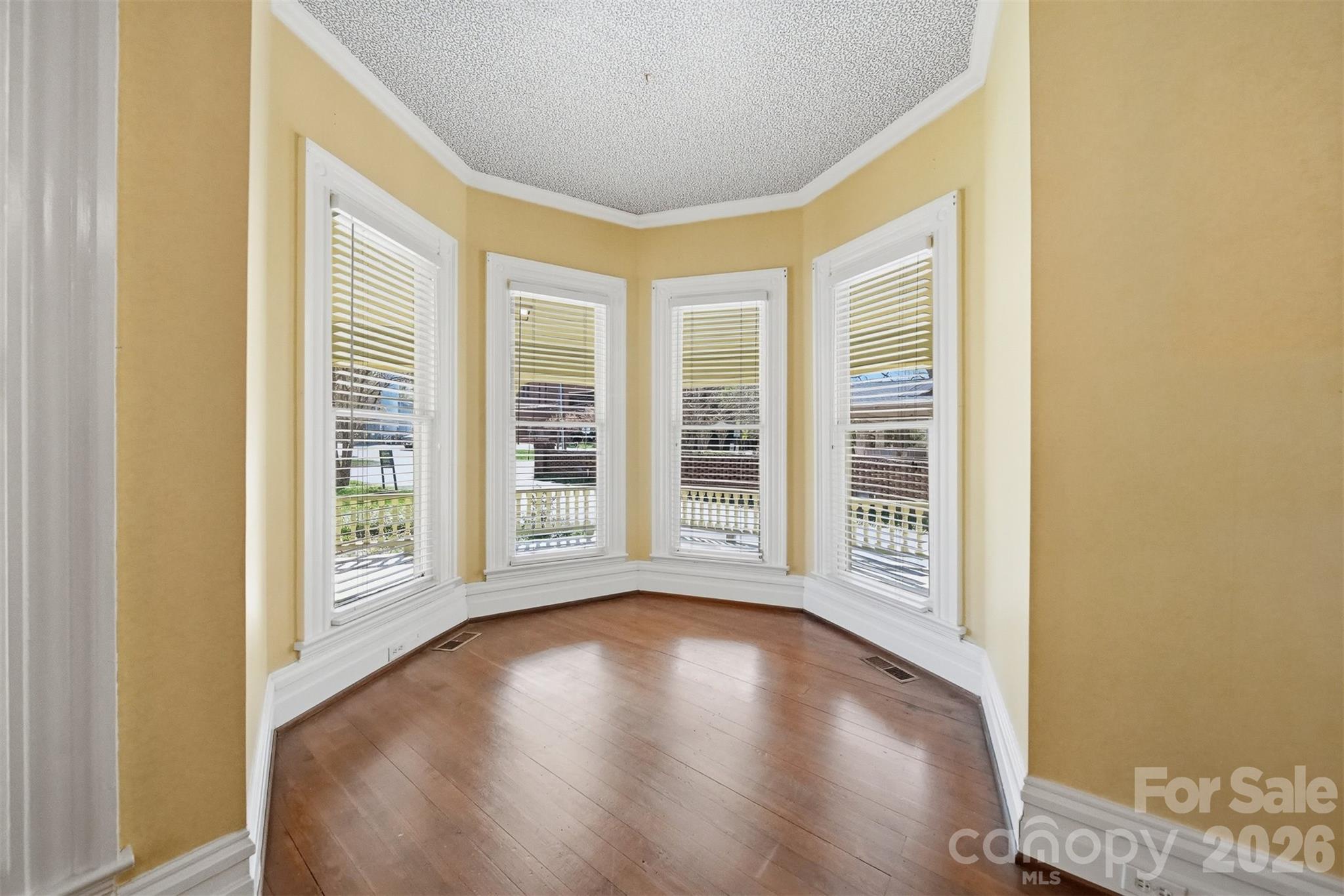 121 5th Avenue NE Hickory NC 28601